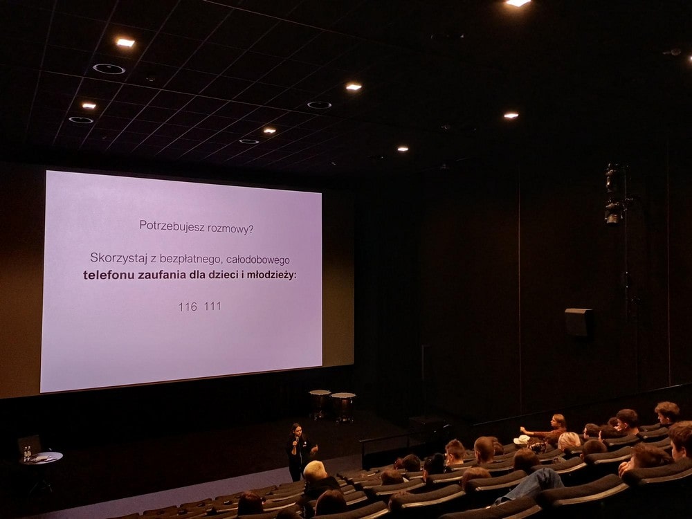 numer telefonu zaufania na ekranie