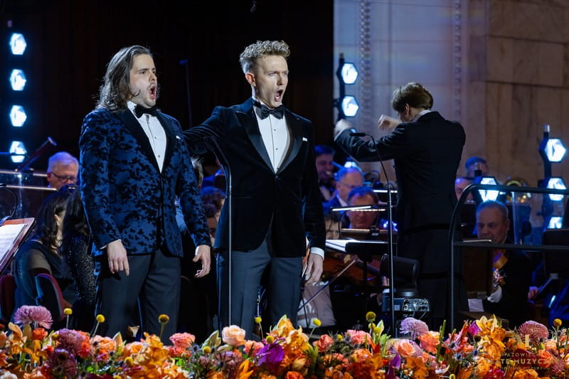 buszewski i zapiór na scenie