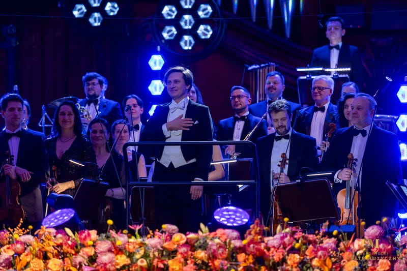 dyrygent norbert twórczyński i orkiestra