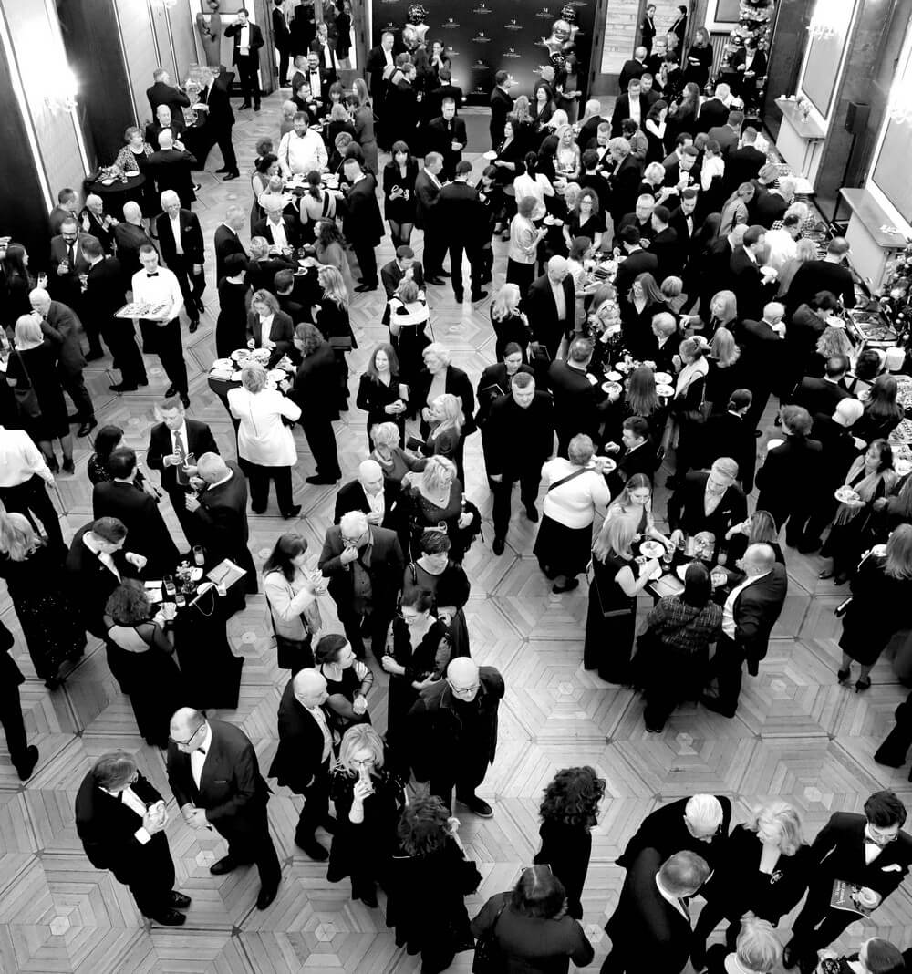 publiczność sfotografowana z góry